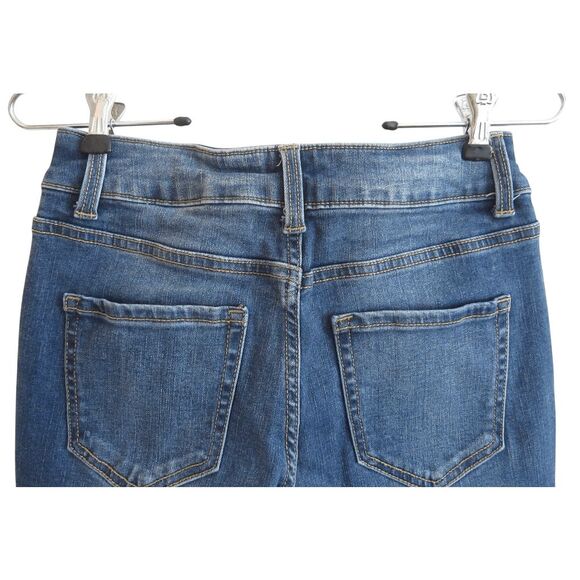 Time and Tru Distressed Mid Rise Straight Leg Jeans Size 2 - Picture 4 of 5